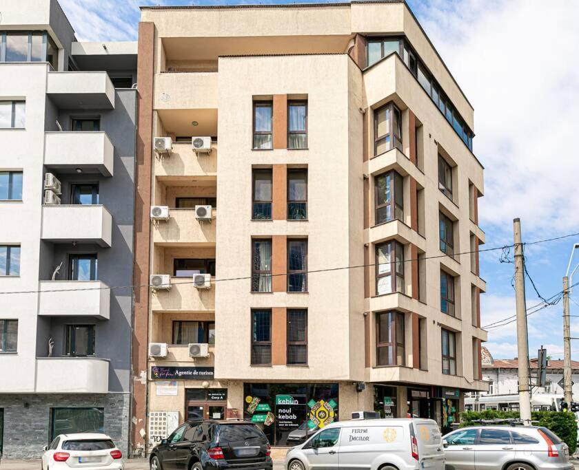 Central Studio Bucur 부쿠레슈티 외부 사진